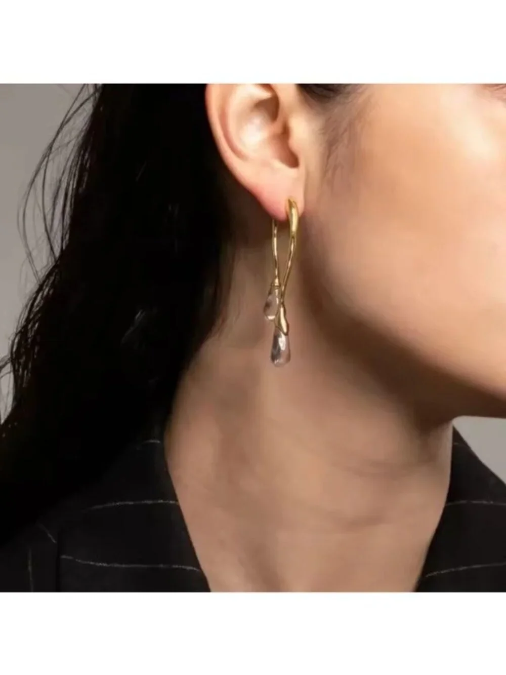 Gold Tone Sculptural Teardrop Drop Earrings Clear Lucite Alexis Bittar Inspired